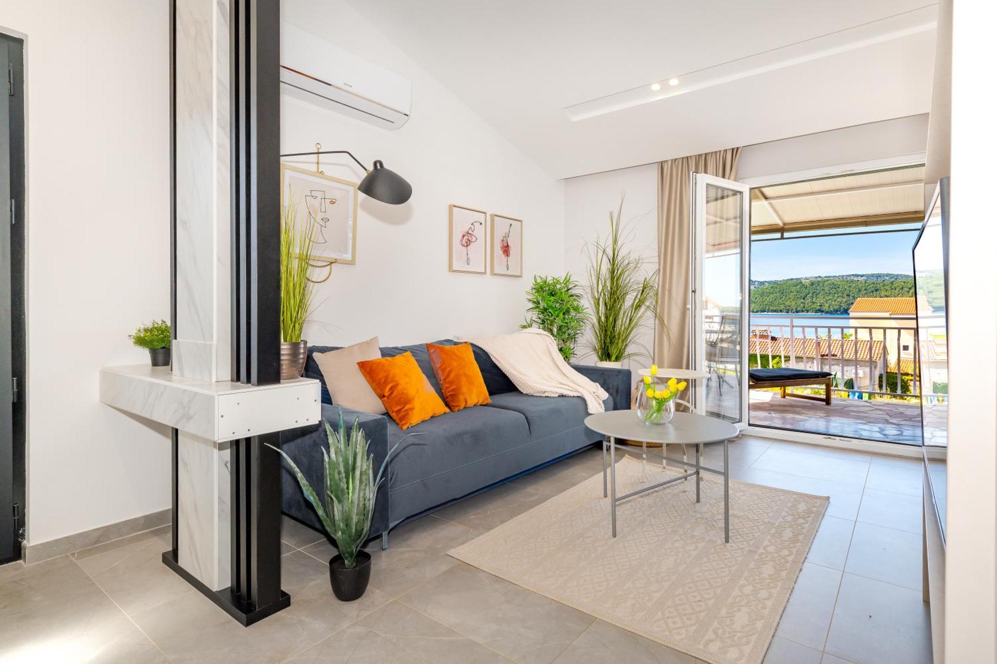 Danica Luxury Seaside Apartment シベニク エクステリア 写真
