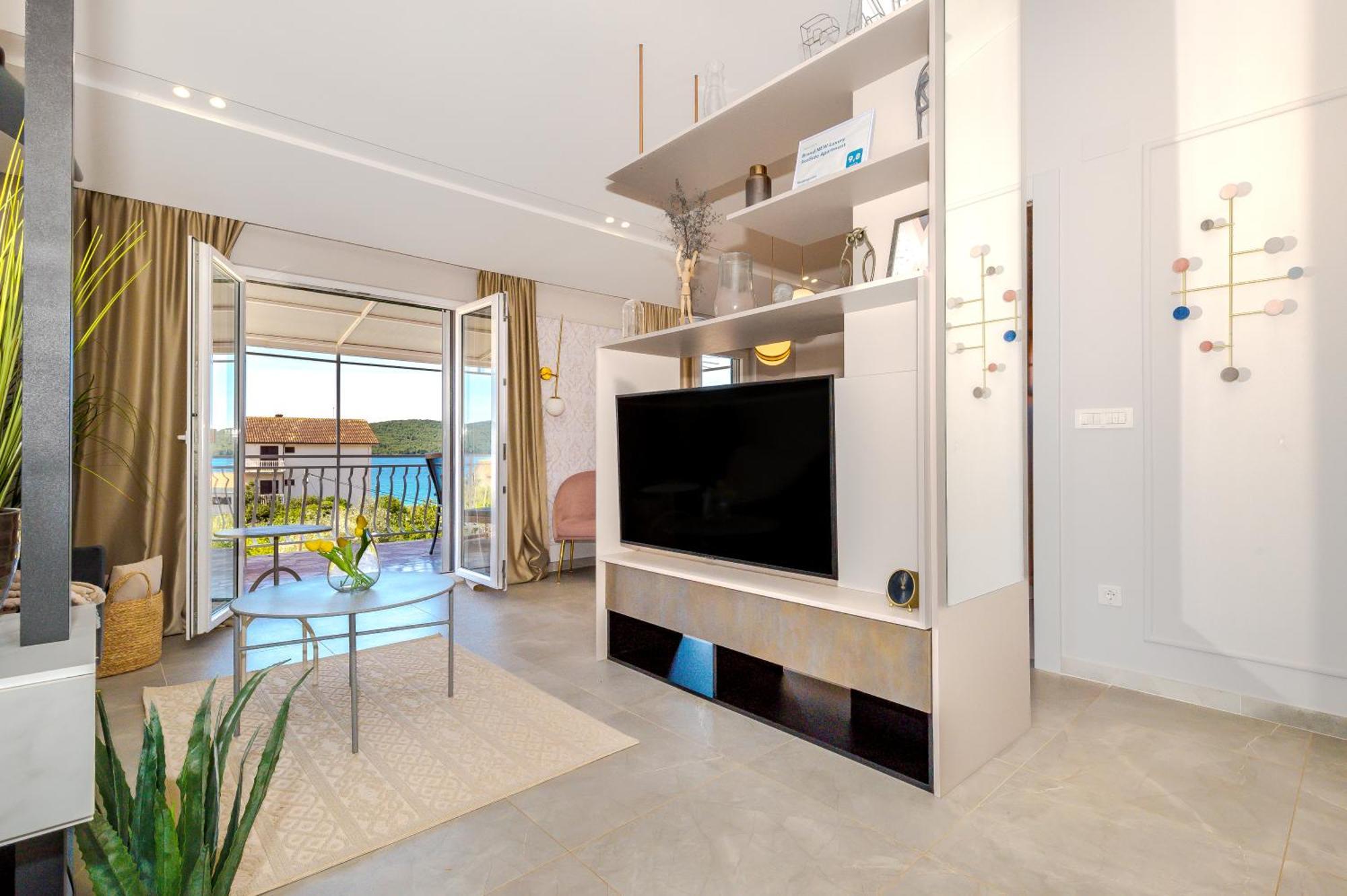 Danica Luxury Seaside Apartment シベニク エクステリア 写真